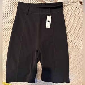 NEW GIGI C SPORT WOMENS SHORT Black Shorts